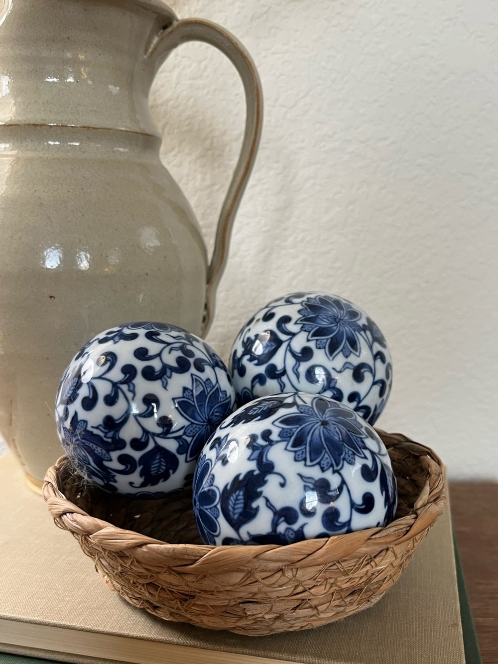 Vintage hand painted chinoiserie decorative orbs